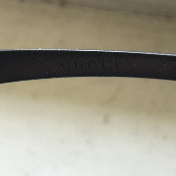 Gucci Glasses - Picture 4 of 8
